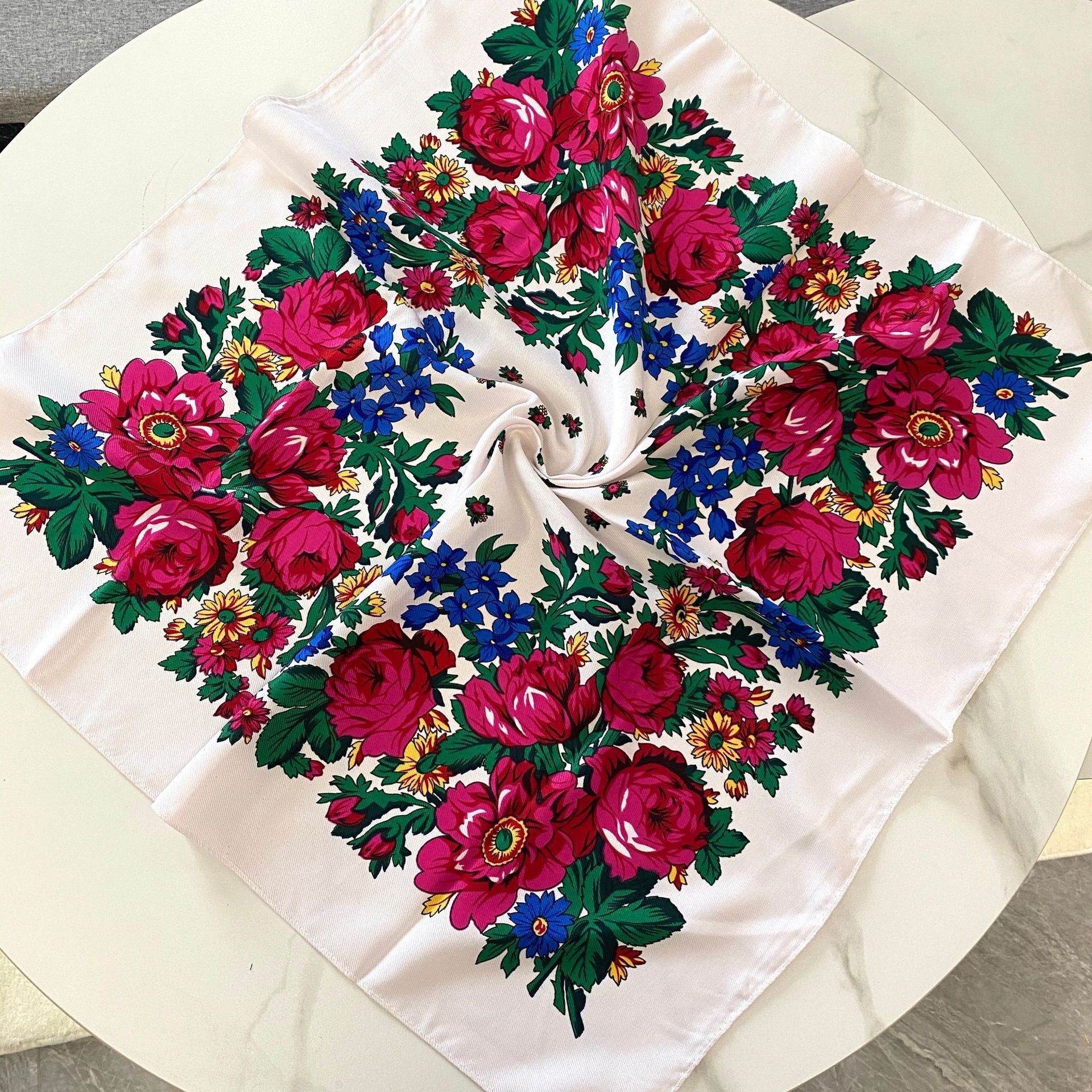 70*70cm Russian Floral Square  – Bandana Cotton Bewertung und Preis