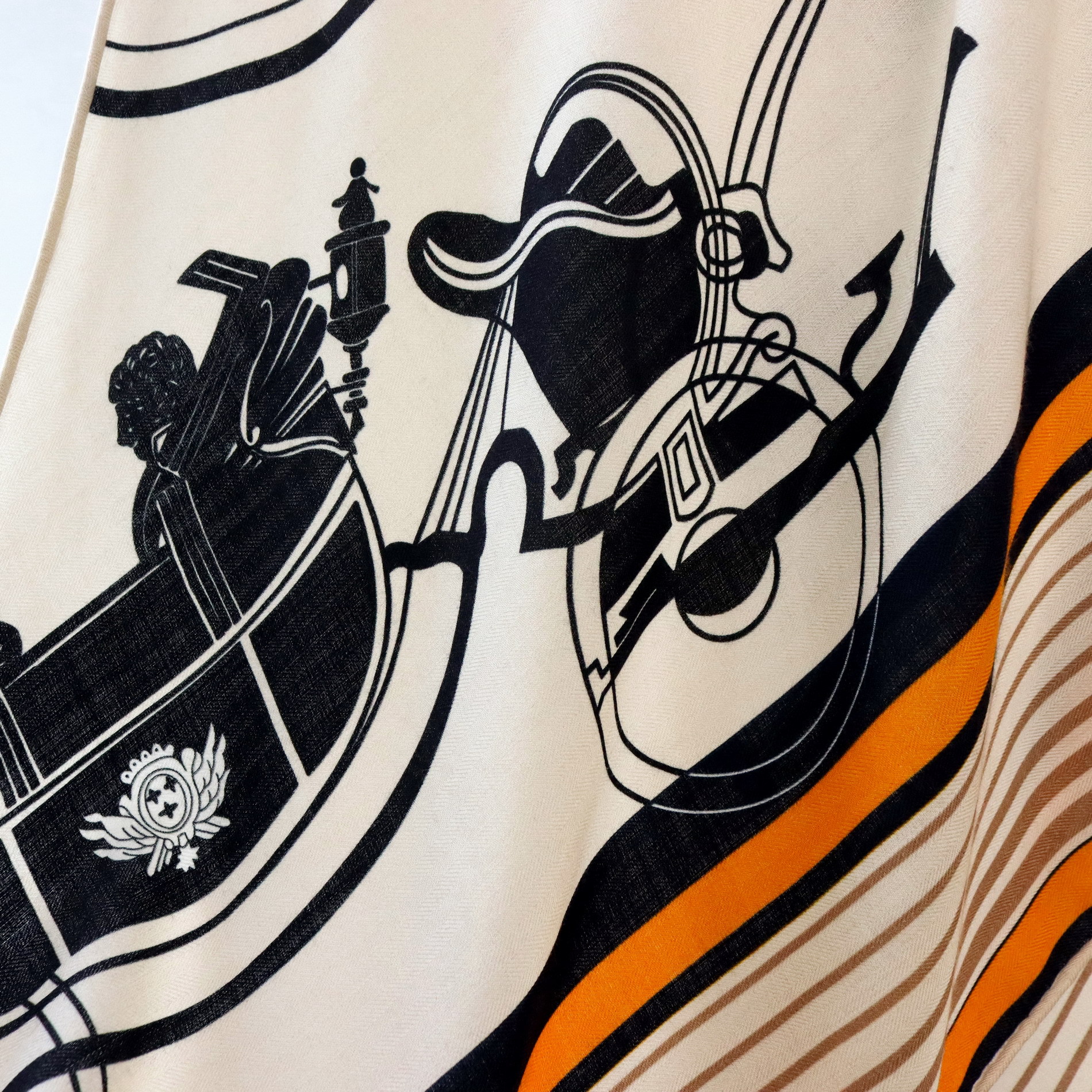 Vintage Equestrian Print Silk  – Pashmina Wrap Large Bewertung und Preis