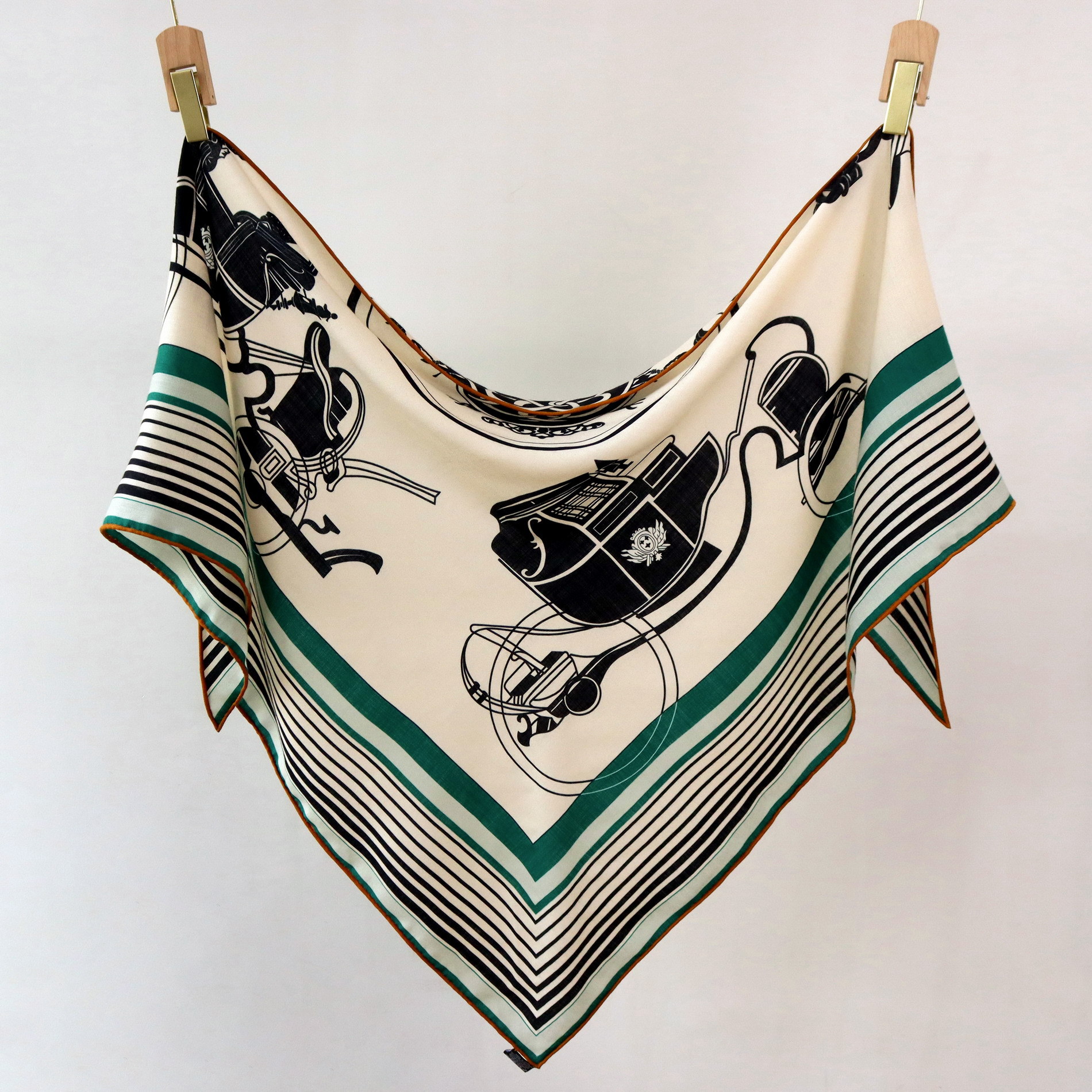 Vintage Equestrian Print Silk  – Pashmina Wrap Large Bewertung und Preis