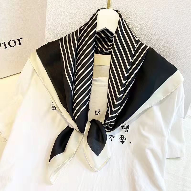 Fashion Square 70cm Black and  – Silk Tie Striped Bewertung und Preis