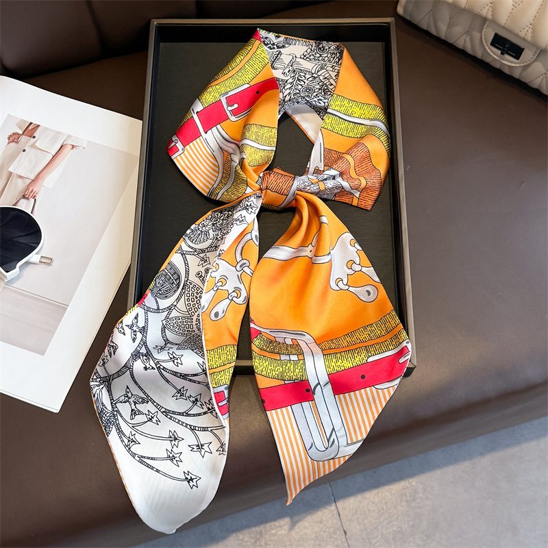 Women's Double-sided Print Sil – Ascot Neck Scarf Bewertung und Preis