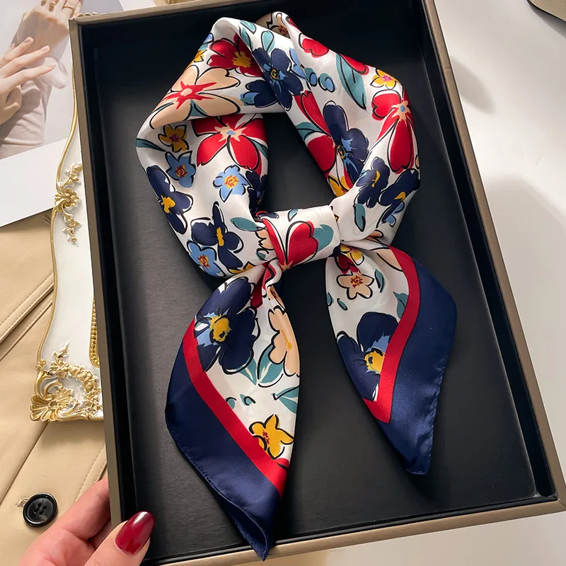 Luxury Square Scarf For Women  – Silk Neck Scarf Bewertung und Preis