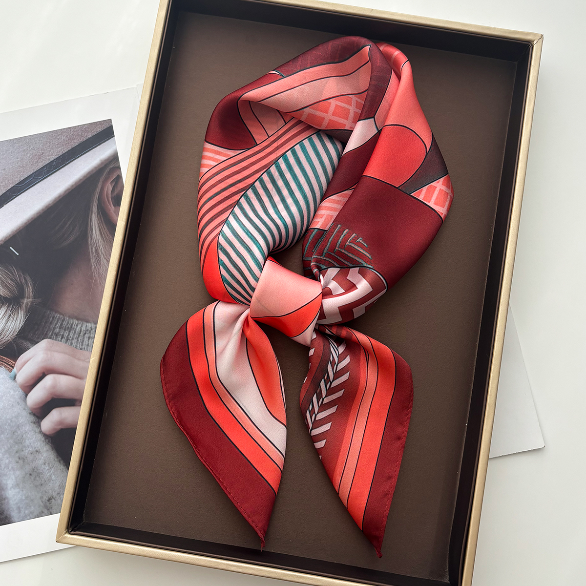 Luxury Square Scarf For Women  – Silk Neck Scarf Bewertung und Preis
