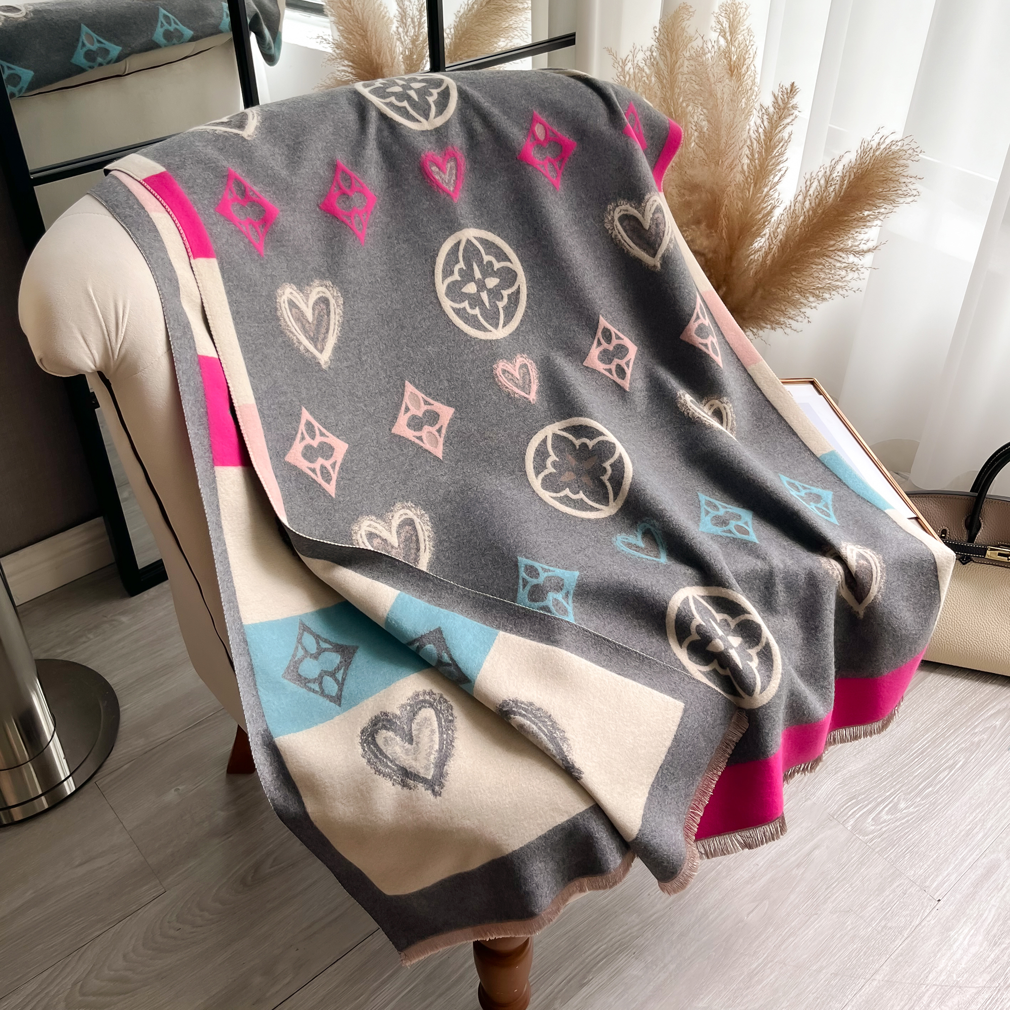 Luxury Cashmere Love Scarf Win – Woven Scarf Blanket Bewertung und Preis