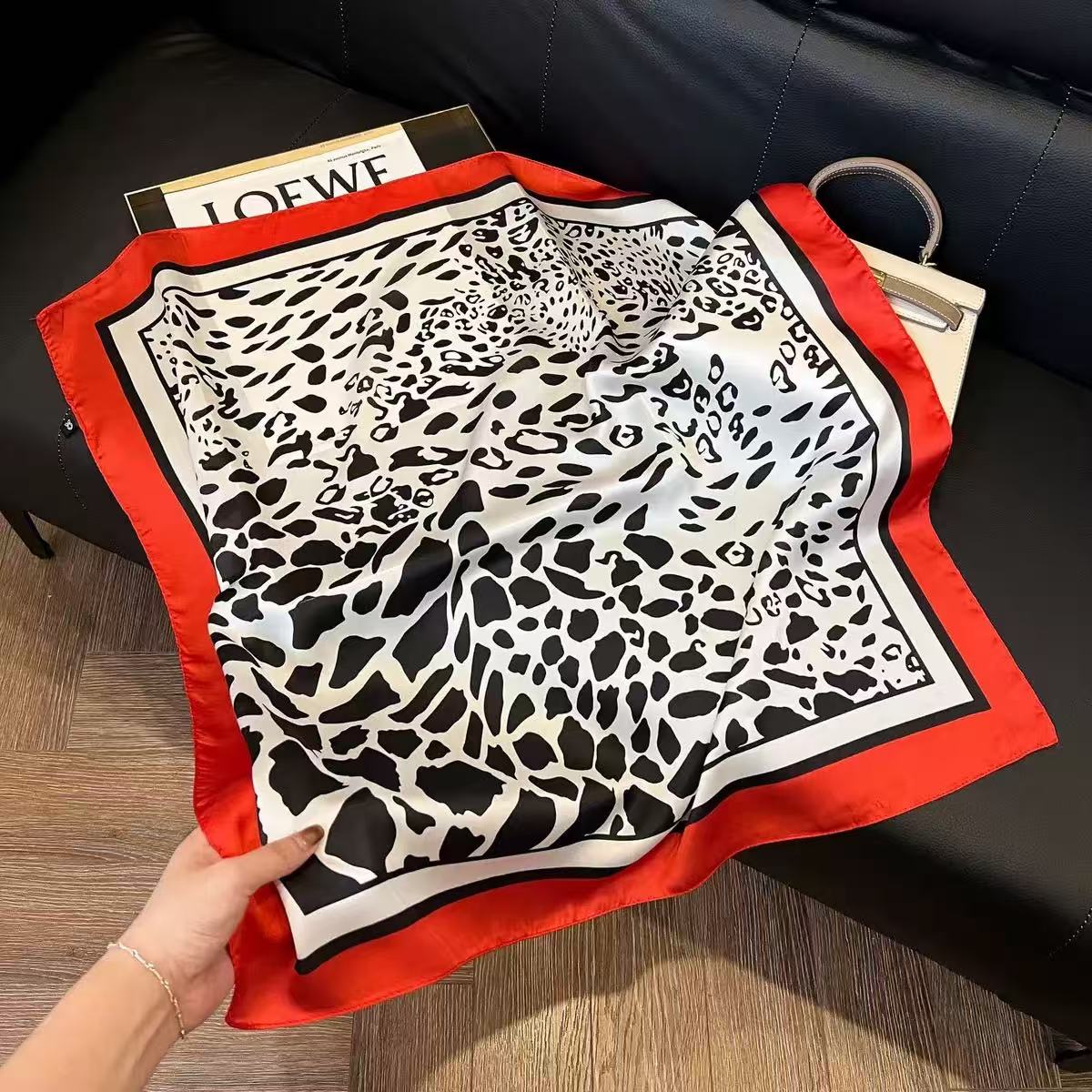 1pc Faux Silk Retro Leopard Pr – Bandana Cotton Bewertung und Preis