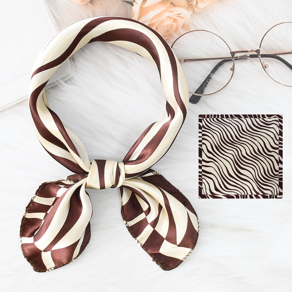 Luxury Design Print Silk Squar – Scarf Silk Square Bewertung und Preis